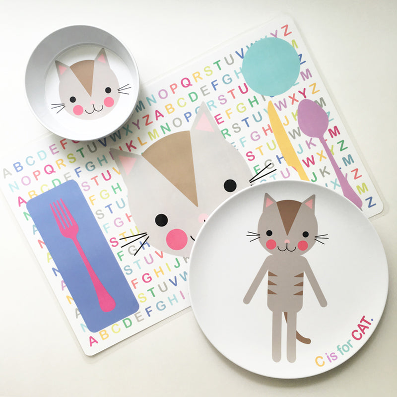 Dylbug Custom Cat Dish Set for kids including Cat plate, Cat bow, and Cat placemat. perfect for kids of all ages and picky eaters alike making meal time fun and stress free