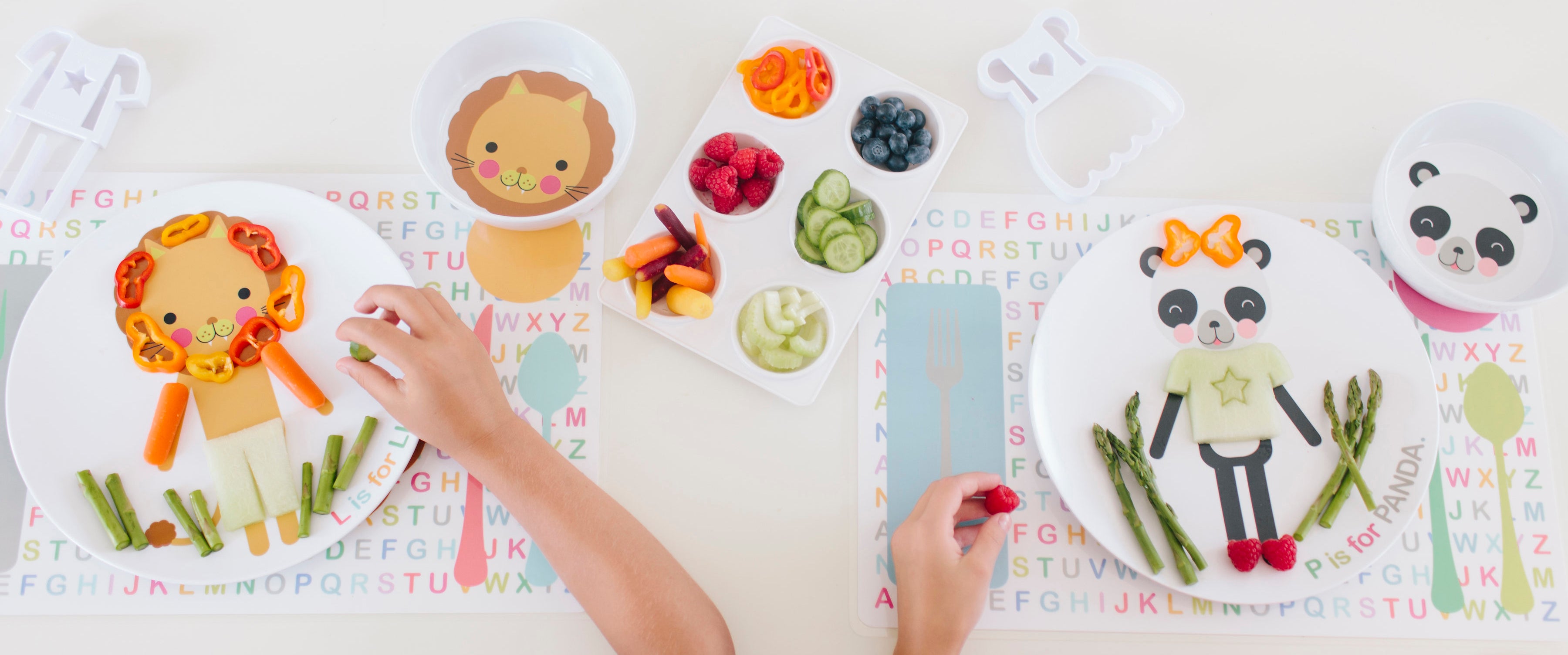 Dylbug Contact Us Personalized Animal Plates for Kids. Dylbug Custom Lon & Panda Dish Set for kids including Lion & Panda plate, lion & Panda bow, and lion & Panda placemat. perfect for kids of all ages and picky eaters alike making meal time fun and stress free