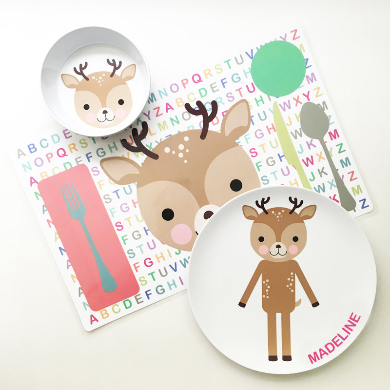 Dylbug Custom Deer Dish Set for kids including Deer plate with personalized child's name, Deer bow, and Deer placemat. perfect for kids of all ages and picky eaters alike making meal time fun and stress free